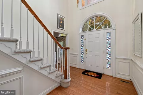 Entry Way - 47341 Middle Bluff Pl, Sterling, VA 20165 photo 2 of 8