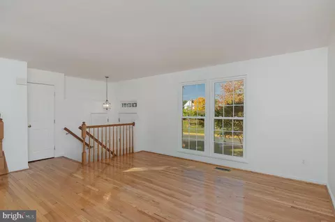 21012 Strawrick Ter, Ashburn, VA 20147 photo 4