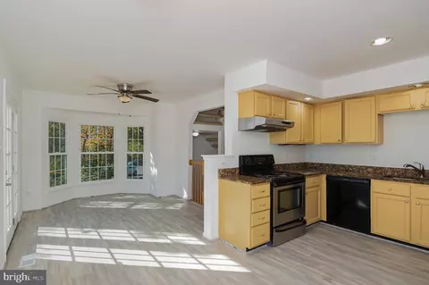 21012 Strawrick Ter, Ashburn, VA 20147 photo 11
