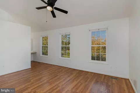 21012 Strawrick Ter, Ashburn, VA 20147 photo 17