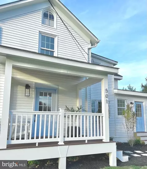 501 E G St, Purcellville, VA 20132