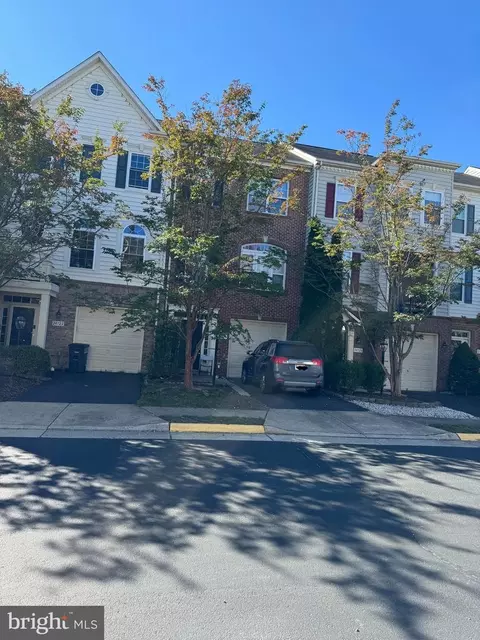24724 Clock Tower Sq, Aldie, VA 20105