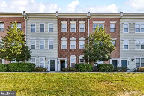42393 Goldenseal Sq, Brambleton, VA 20148