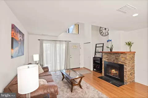 Other - 1058 Warwick Ct, Sterling, VA 20164 photo 6 of 16