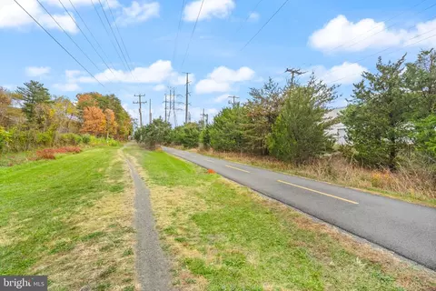 Other - 1058 Warwick Ct, Sterling, VA 20164 photo 14 of 16