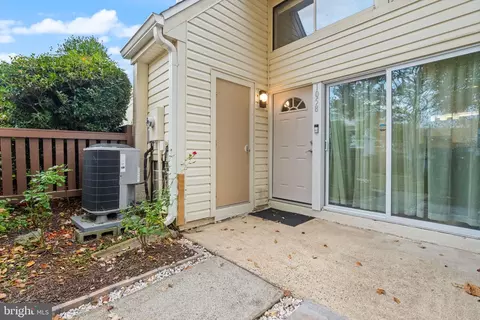 Other - 1058 Warwick Ct, Sterling, VA 20164 photo 4 of 16