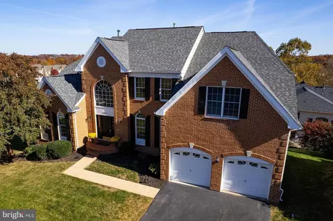 19674 Pelican Hill Ct, Ashburn, VA 20147