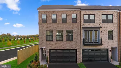 21724 Charing Cross Ter, Broadlands, VA 20148