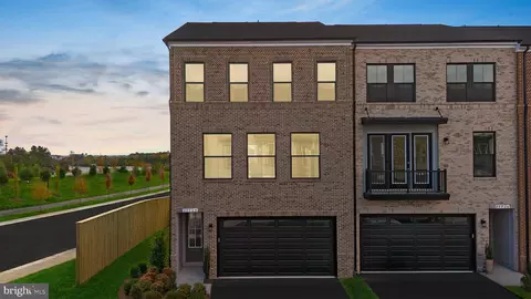 21724 Charing Cross Ter, Broadlands, VA 20148 photo 2