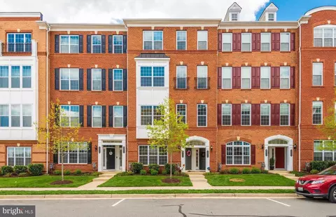 23473 Belvoir Woods Ter, Ashburn, VA 20148