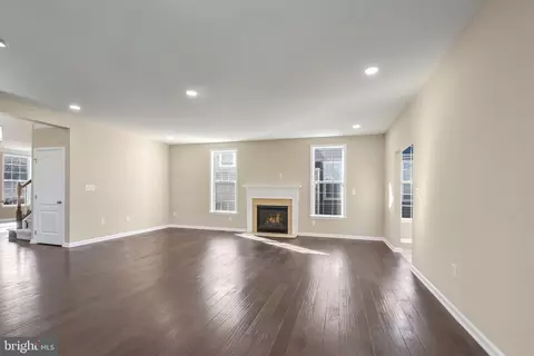 Living - 43158 Barnstead Dr, Ashburn, VA 20148 photo 1 of 1
