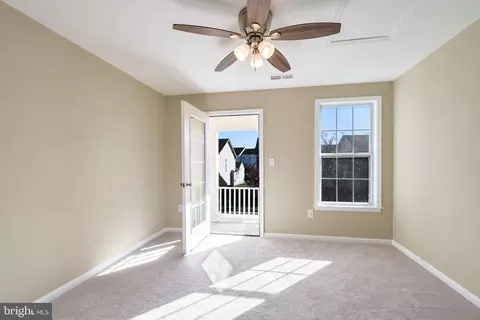 Bedroom - 43158 Barnstead Dr, Ashburn, VA 20148 photo 4 of 4