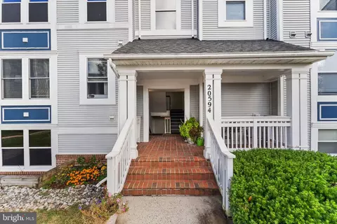 20594 Cornstalk Ter #102, Ashburn, VA 20147 photo 4