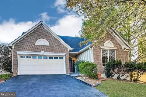 46405 Woodlake Pl, Sterling, VA 20165