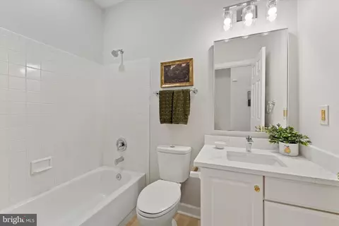 20944 Cox Mills Ct, Ashburn, VA 20147 photo 35