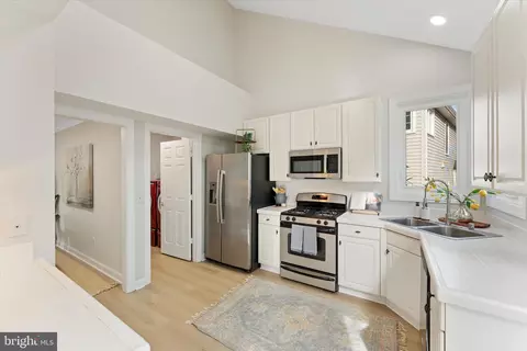20944 Cox Mills Ct, Ashburn, VA 20147 photo 13