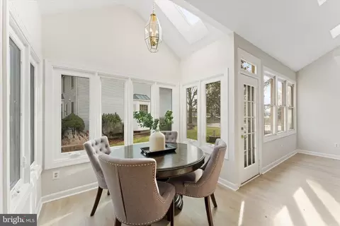 20944 Cox Mills Ct, Ashburn, VA 20147 photo 17