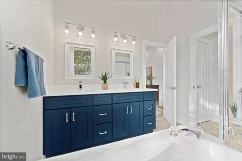 20944 Cox Mills Ct, Ashburn, VA 20147 photo 29