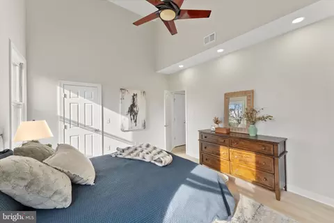20944 Cox Mills Ct, Ashburn, VA 20147 photo 24