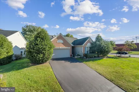 20944 Cox Mills Ct, Ashburn, VA 20147 photo 3