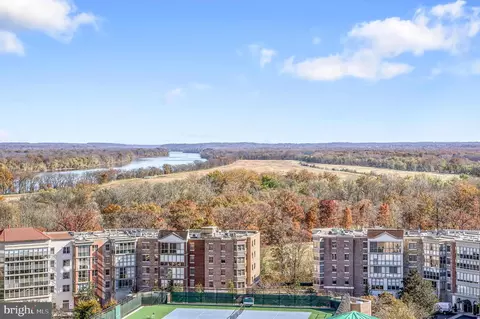 19365 Cypress Ridge Ter #817, Leesburg, VA 20176