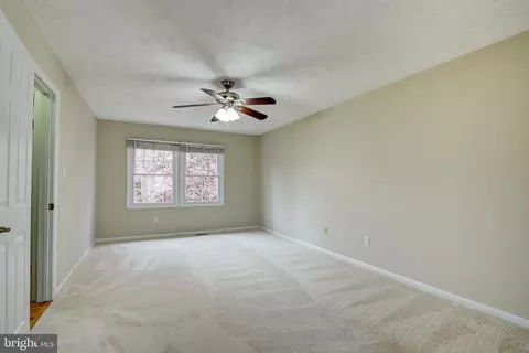 164 Applegate Dr, Sterling, VA 20164 photo 16