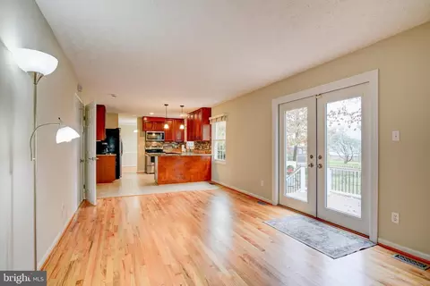 164 Applegate Dr, Sterling, VA 20164 photo 14