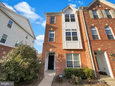 23079 Weybridge Sq, Ashburn, VA 20148