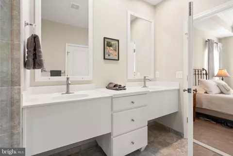 Bath - 20431 Codman Dr, Ashburn, VA 20147 photo 3 of 5