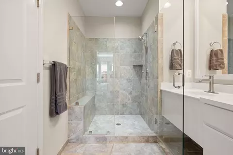 Bath - 20431 Codman Dr, Ashburn, VA 20147 photo 4 of 5