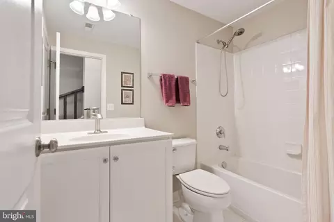 Bath - 20431 Codman Dr, Ashburn, VA 20147 photo 1 of 5