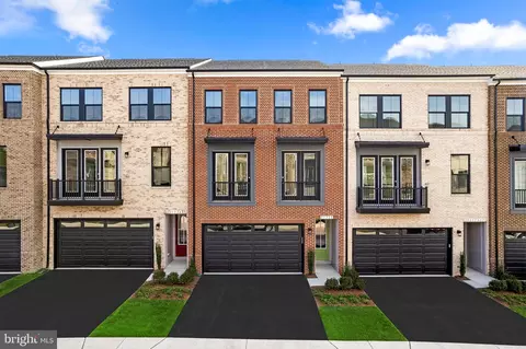 21728 Charing Cross Ter, Broadlands, VA 20148