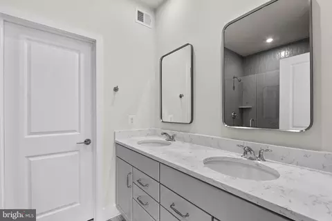 Bath - 21728 Charing Cross Ter, Broadlands, VA 20148 photo 1 of 1