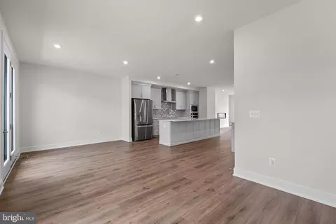 Entry Way - 21728 Charing Cross Ter, Broadlands, VA 20148 photo 4 of 7