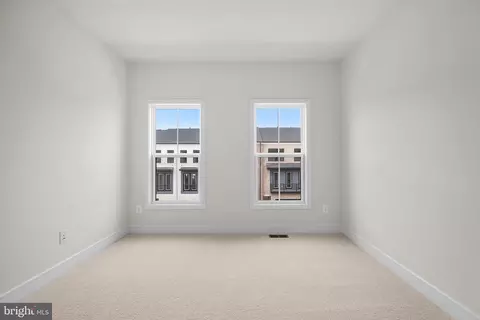 Bedroom - 21728 Charing Cross Ter, Broadlands, VA 20148 photo 2 of 5