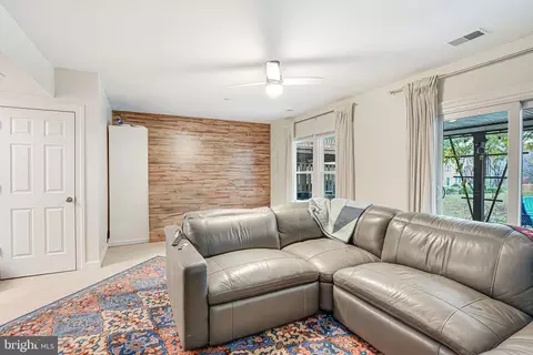 43533 Postrail Sq, Ashburn, VA 20147 photo 42