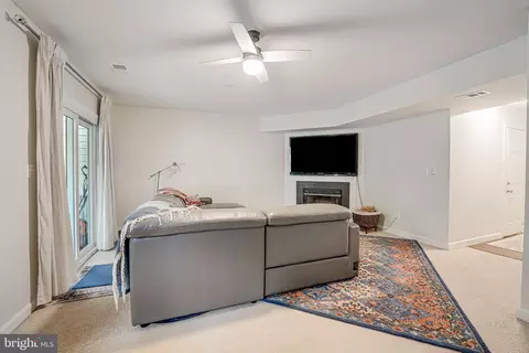 43533 Postrail Sq, Ashburn, VA 20147 photo 40