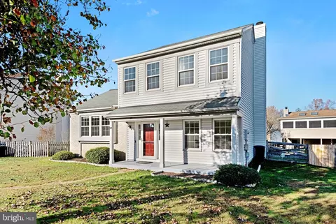 30 Brinks Ct, Sterling, VA 20165 photo 2