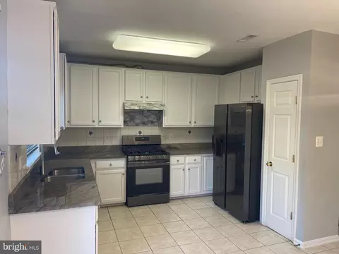 43450 Katling Sq, Chantilly, VA 20152 photo 5
