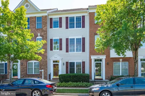 25302 Shipley Ter, Chantilly, VA 20152