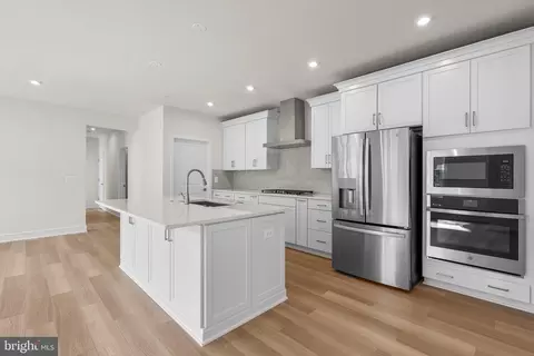 23679 Bolton Crescent Ter #12-303, Ashburn, VA 20148