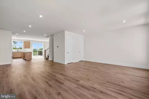 Living - 23090 Copper Tree Ter, Ashburn, VA 20148 photo 7 of 7