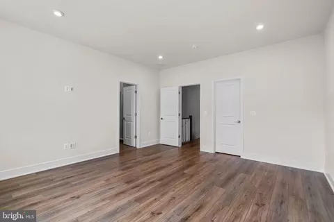 Entry Way - 23090 Copper Tree Ter, Ashburn, VA 20148 photo 4 of 6