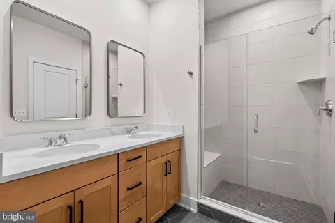 Bath - 23090 Copper Tree Ter, Ashburn, VA 20148 photo 2 of 3