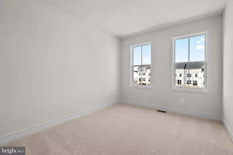 Bedroom - 23090 Copper Tree Ter, Ashburn, VA 20148 photo 6 of 6