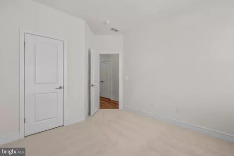 Bedroom - 23090 Copper Tree Ter, Ashburn, VA 20148 photo 5 of 6