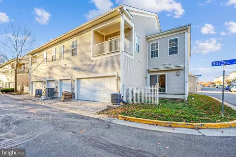43111 Old Gallivan Ter, Ashburn, VA 20147 photo 2