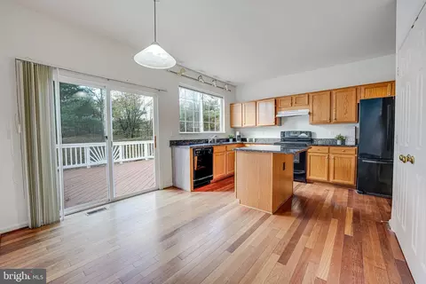 20935 Gardengate Cir, Ashburn, VA 20147 photo 11