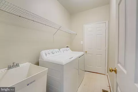 20935 Gardengate Cir, Ashburn, VA 20147 photo 16