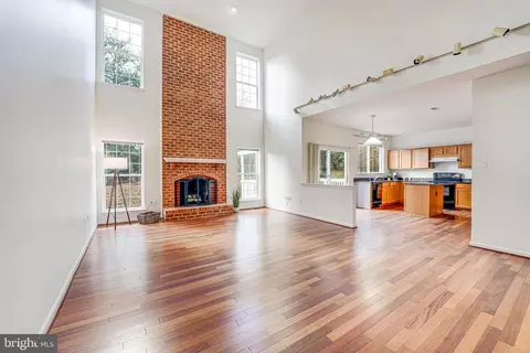 20935 Gardengate Cir, Ashburn, VA 20147 photo 10